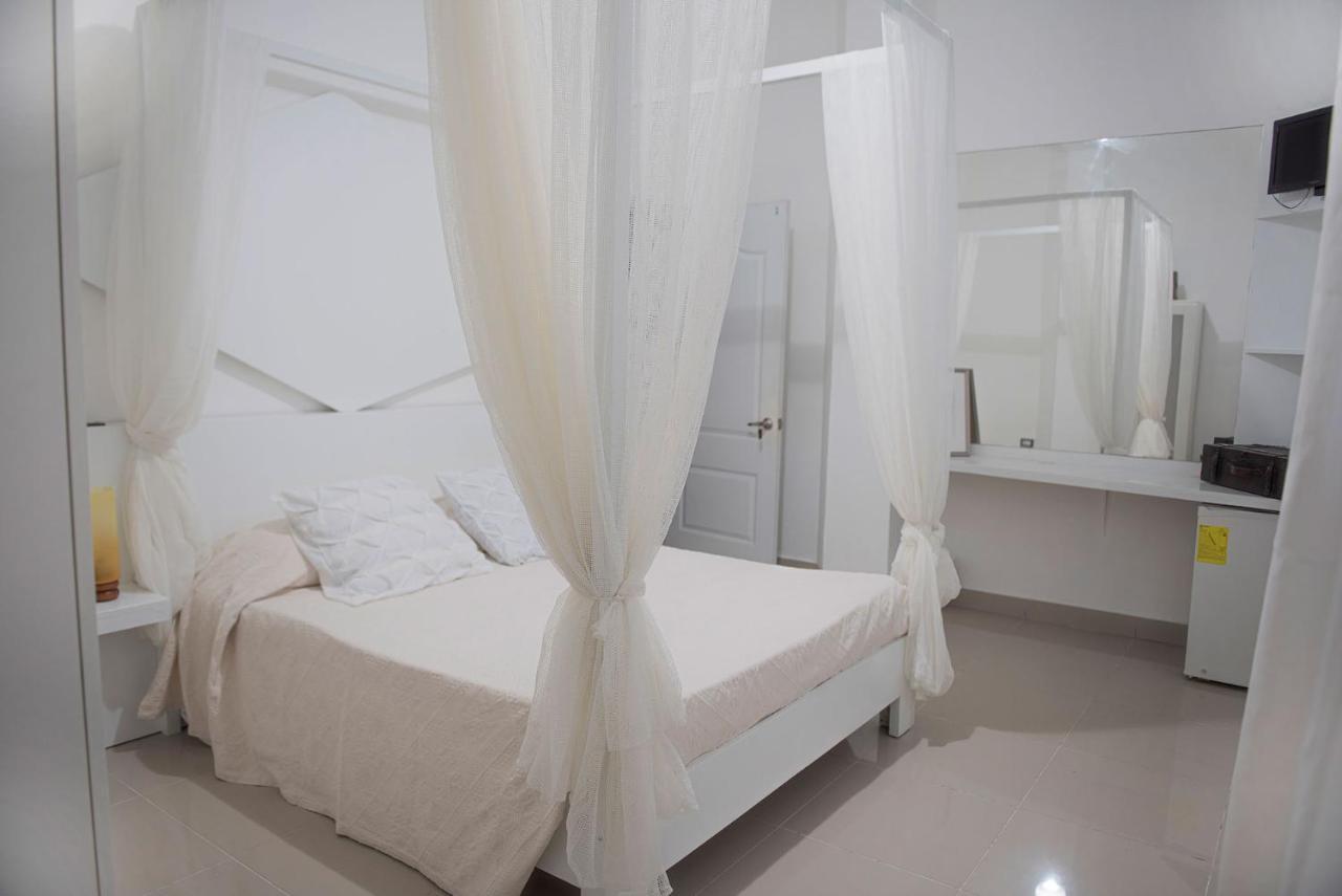 Hostal Mama Mambo - Zona Colonial Santo Domingo Buitenkant foto
