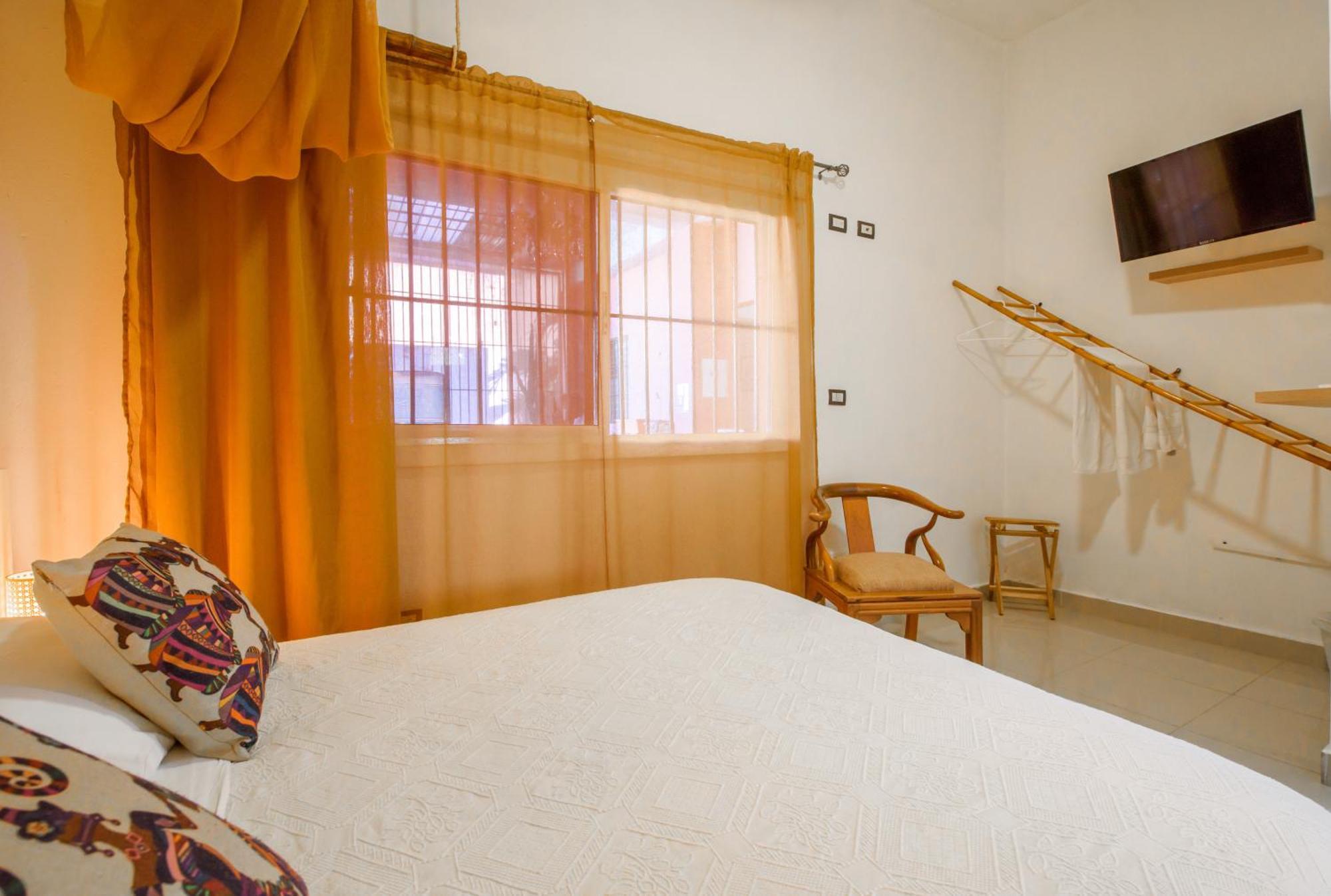 Hostal Mama Mambo - Zona Colonial Santo Domingo Buitenkant foto