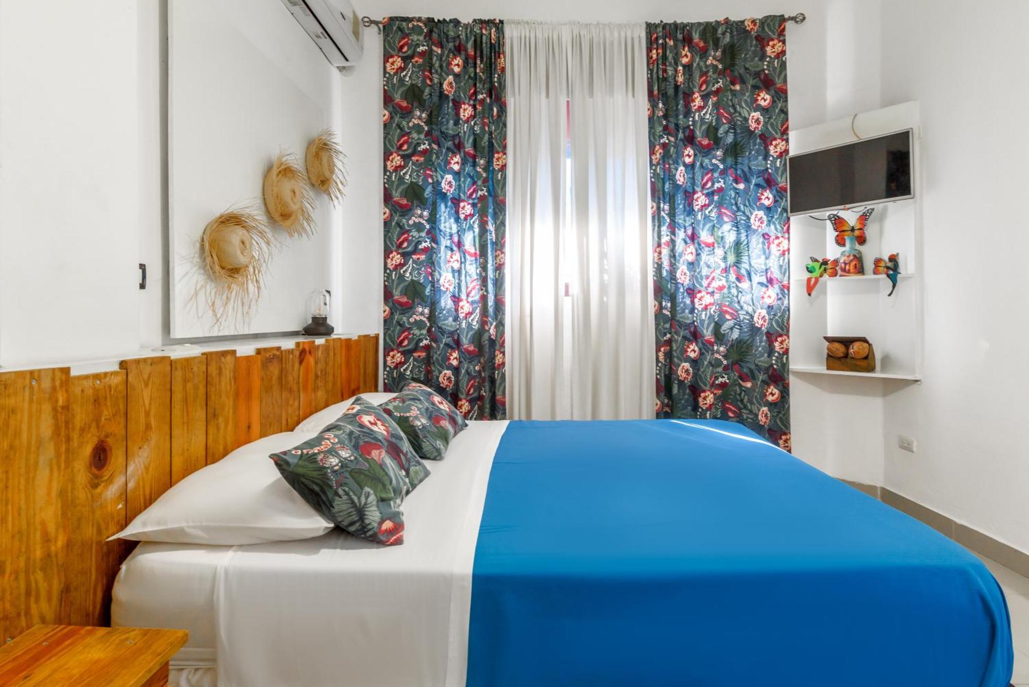 Hostal Mama Mambo - Zona Colonial Santo Domingo Buitenkant foto